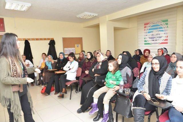 Mel-mek Kursiyerlerine ’evlilik Öncesi Eğitim Semineri’ Verildi