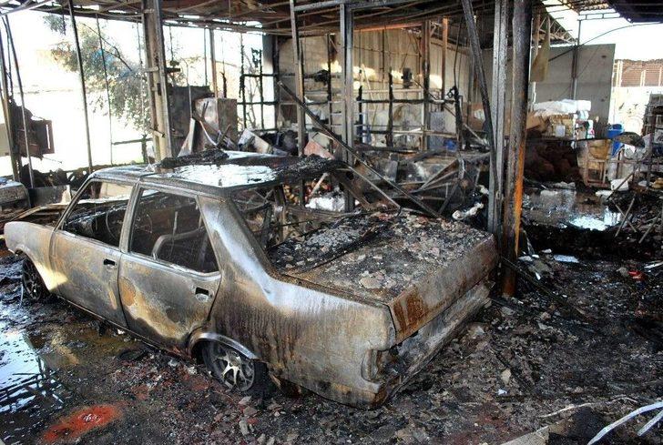 Manisa’da Yangın 2 İş Yerini Kül Etti G3