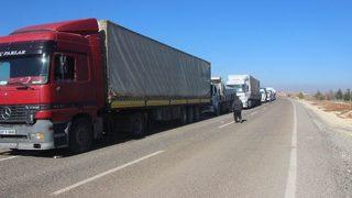 Çobanbey Gümrük Kapısı’nda 5 Kilometrelik Tır Kuyruğu