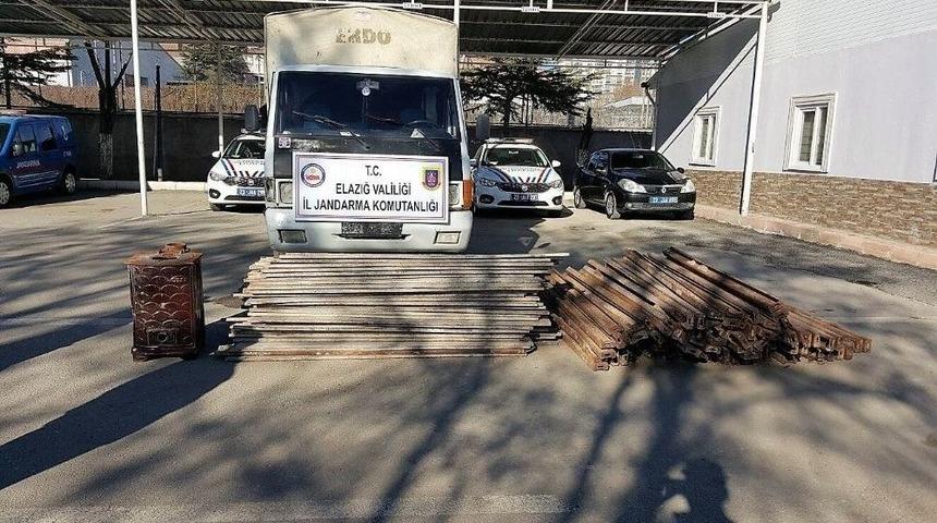 Jandarma 4 Bin Liralık Hırsızlık Olayını &Ccedil;&ouml;zd&uuml;, 1 Ş&uuml;pheliyi Yakaladı