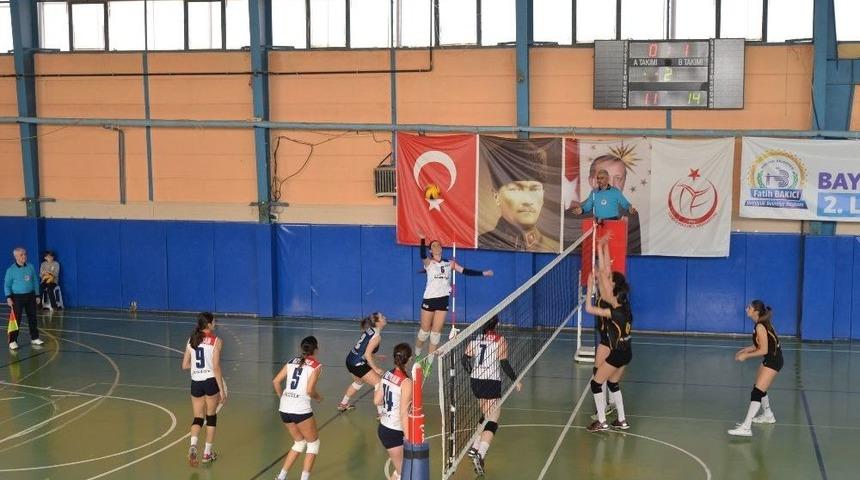 Boz&uuml;y&uuml;k Bld. İdman Yurdu - Vakıfbank : 1-3