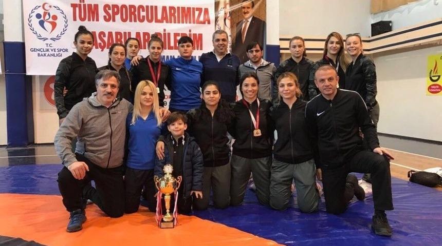 Altınova Tersaneler Spor Kul&uuml;b&uuml; İkinci Oldu