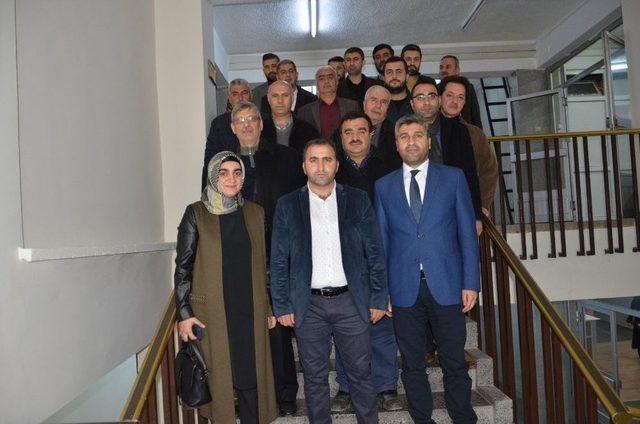 Ak Parti Yeşilyurt İlçe Başkanı Yalçınkaya Mazbatasını Aldı