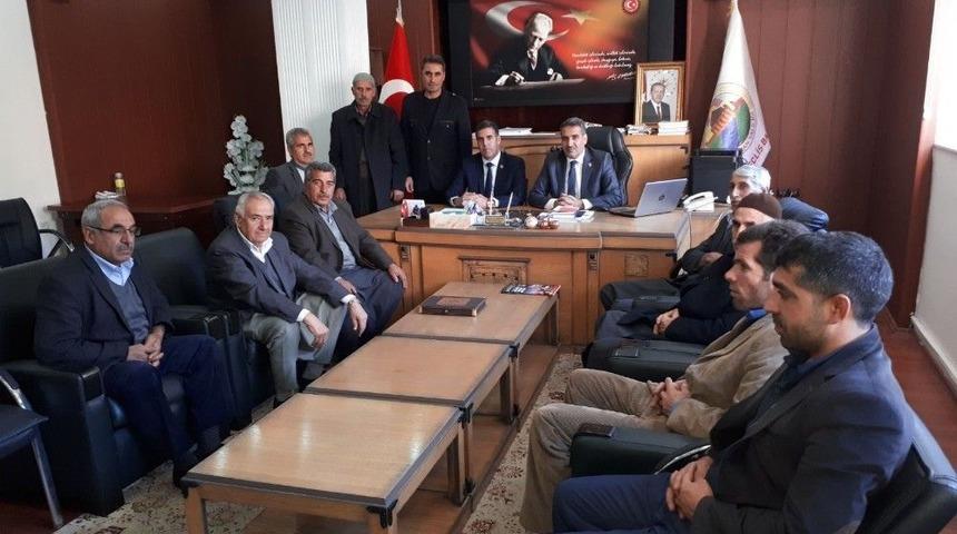 K&ouml;y Muhtarları İl Genel Meclis Başkanıyla G&ouml;r&uuml;şt&uuml;