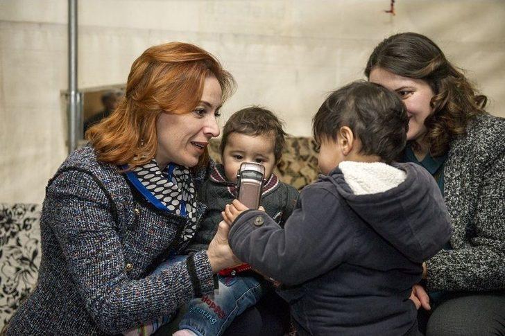 Vali Zorluoğlu’nun Eşinden İhtiyaç Sahibi Ailelere Ziyaret G1