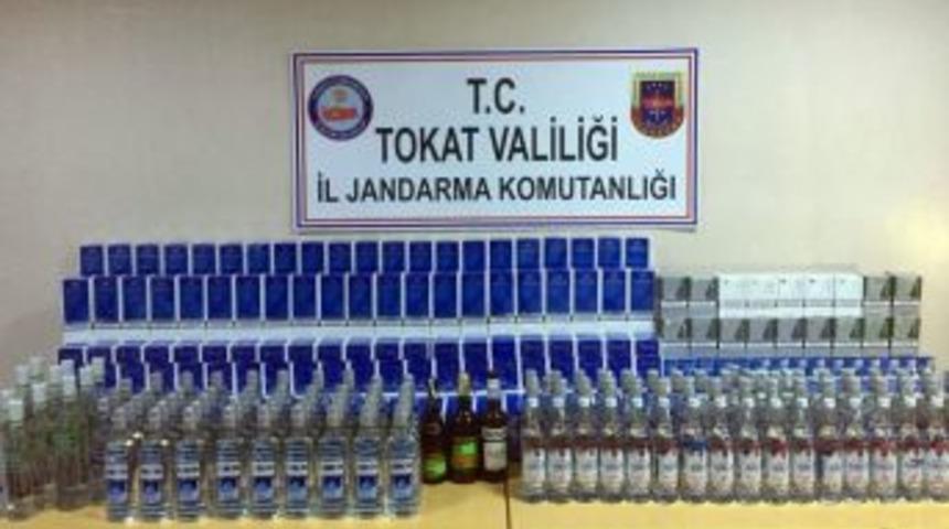 Azeri Yolcuların Valizinden Ka&ccedil;ak İ&ccedil;ki Ve Sigara &Ccedil;ıktı