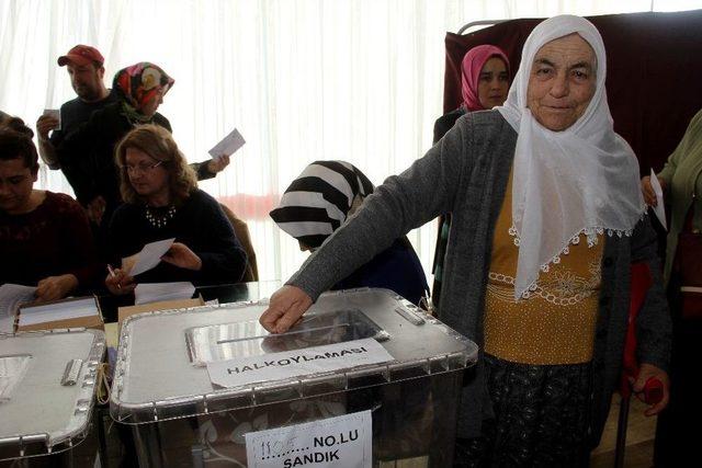 Seydikemer Esnaf Ve Sanatkarlar Odası’nda Sağır Güven Tazeledi