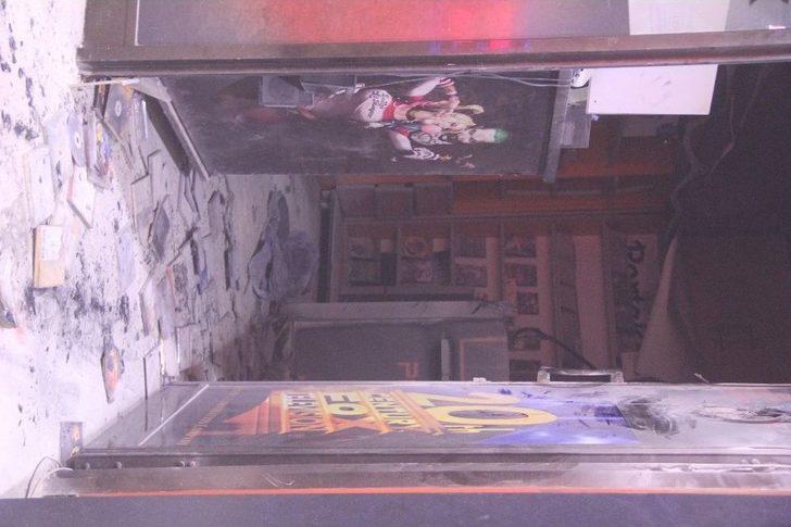 Bolu’da 6 Katlı İş Hanında Yangın Paniği G5