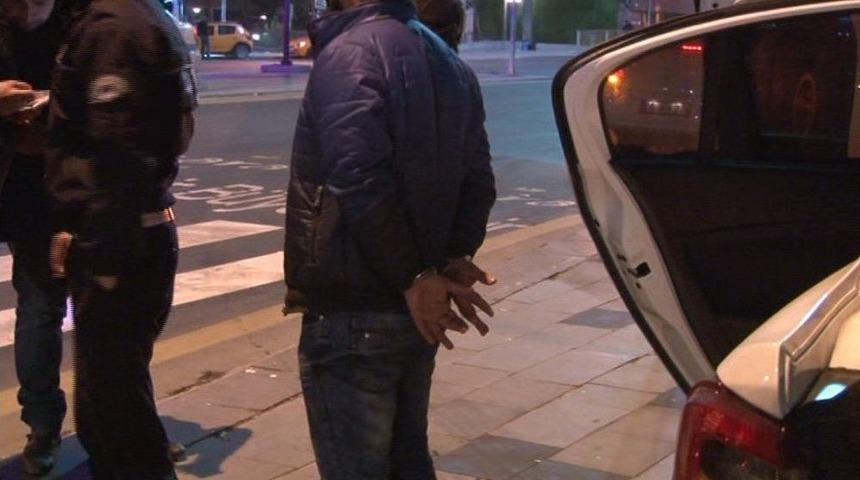 Hırsızlık Ş&uuml;phelileri Kıskıvrak Yakalandı