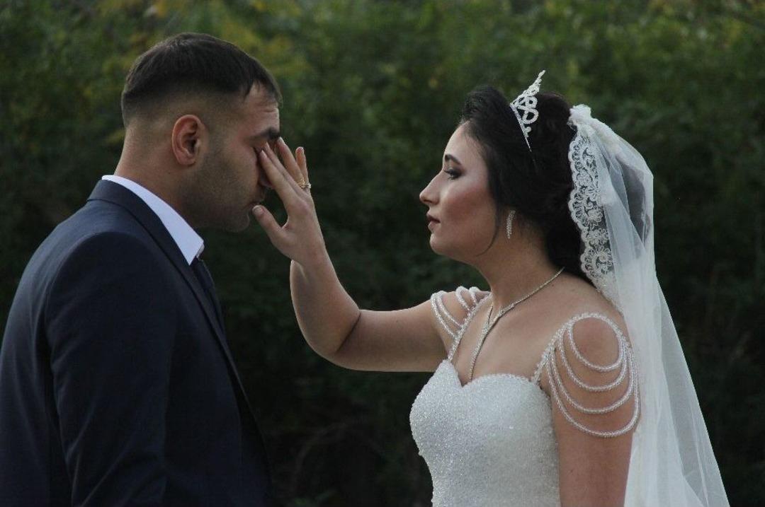 D&uuml;ğ&uuml;n G&uuml;n&uuml; Soyulan Gelin Ve Damat Şikayet&ccedil;i Olmayıp D&uuml;ğ&uuml;ne Gitti