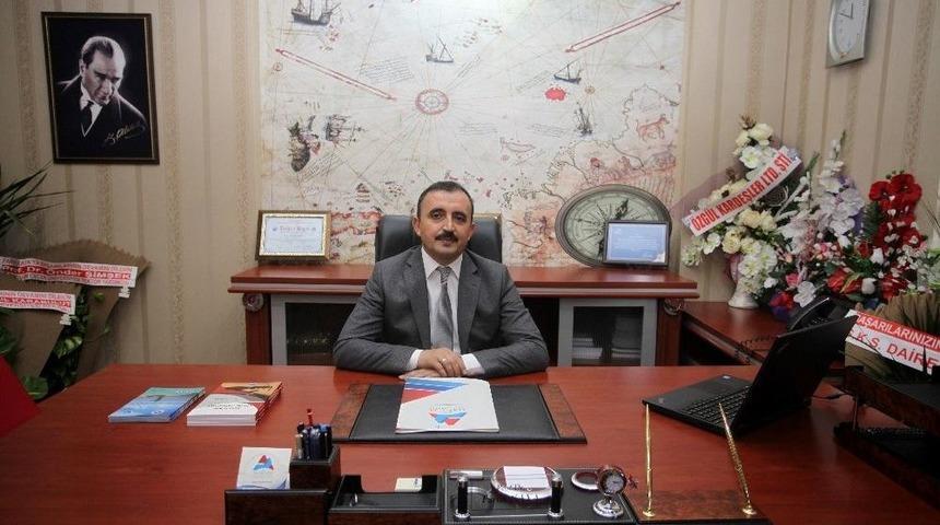 Ai&ccedil;&uuml;&rsquo;de Rekt&ouml;r Yardımcılığı G&ouml;revine Prof. Dr. Faruk Kaya Atandı