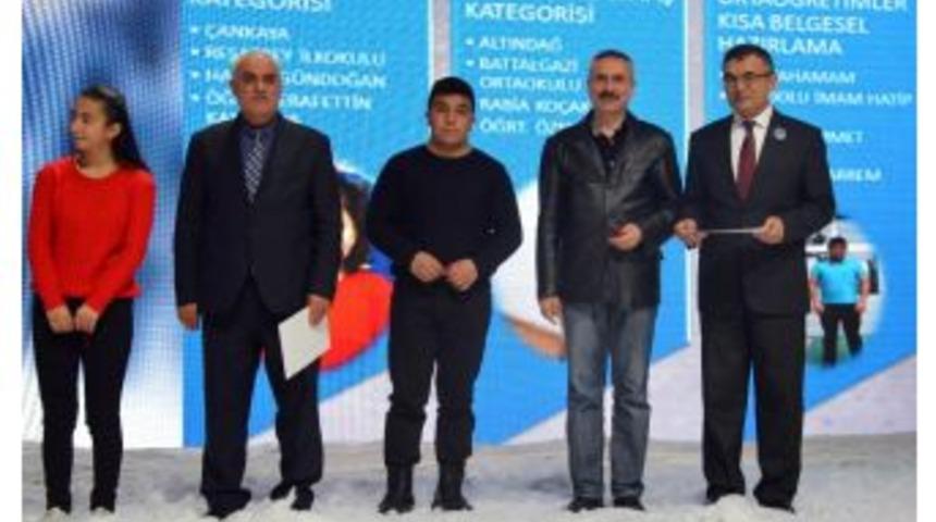 Kızılcahamam "soğuğun Adı Sarıkamış" Sunumu İle &Uuml;&ccedil;&uuml;nc&uuml; Oldu