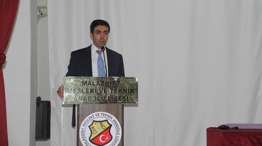 Malazgirt&rsquo;te &lsquo;kariyer G&uuml;nleri&rsquo; Etkinliği