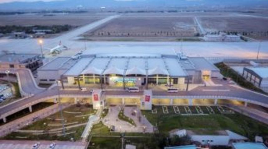Konya Havalimanında Aralık&rsquo;ta 93 Bin 412 Yolcuya Hizmet Verildi