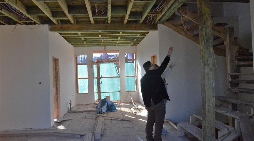 Tarihi Bursa Evlerine Osmangazi Eli