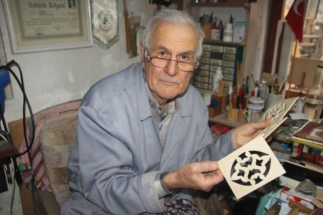 Bilecik&rsquo;te Ağa&ccedil; Oymacılığı Mesleğinin Son Neferi