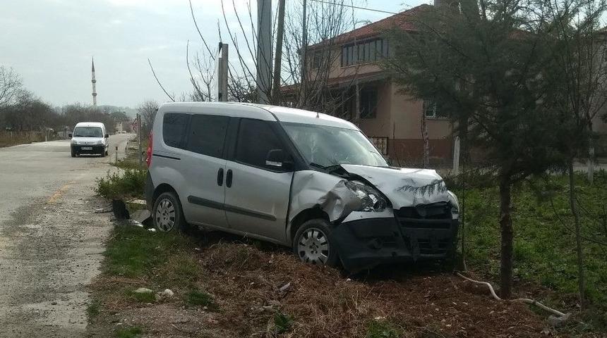 Bafra&rsquo;da Trafik Kazası: 2 Yaralı