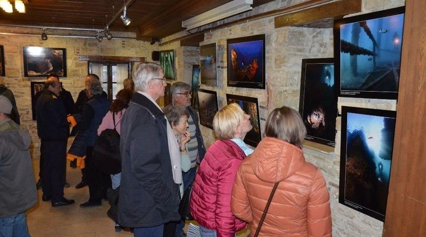Suyun Altında Objektife Takılanlar B&uuml;y&uuml;ledi