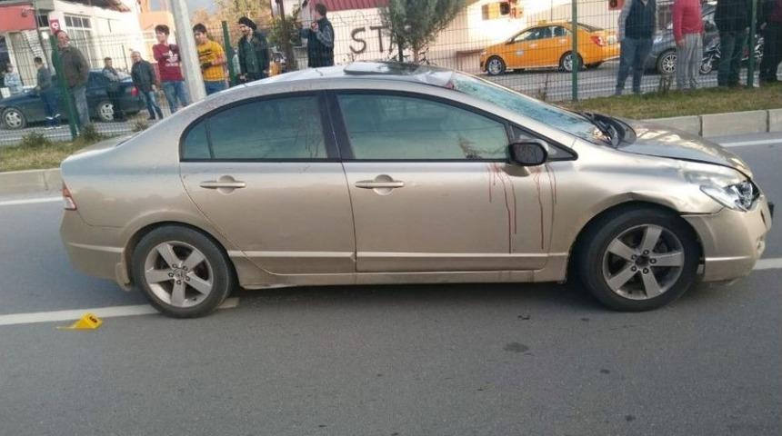 Yolun Karşısına Ge&ccedil;mek İsterken Otomobil &Ccedil;arptı:1 &Ouml;l&uuml;