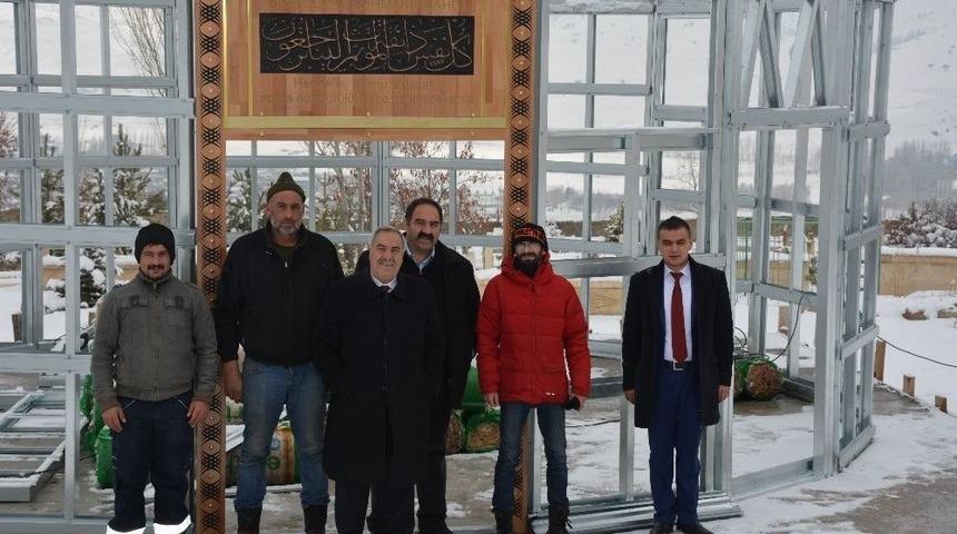 Mezarı Mekke&rsquo;de Olan Babası Adına Tercan&rsquo;da Mescit Yaptırıyor