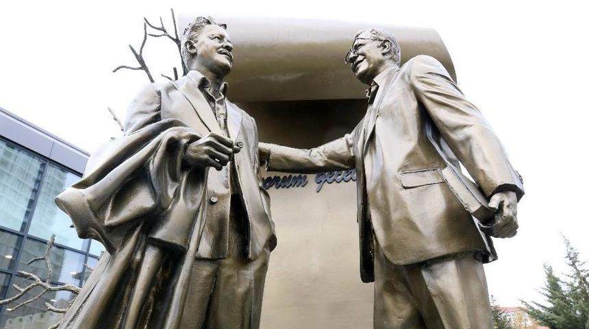Nazım Hikmet Ve Z&uuml;lf&uuml; Livaneli Anıtı A&ccedil;ılıyor
