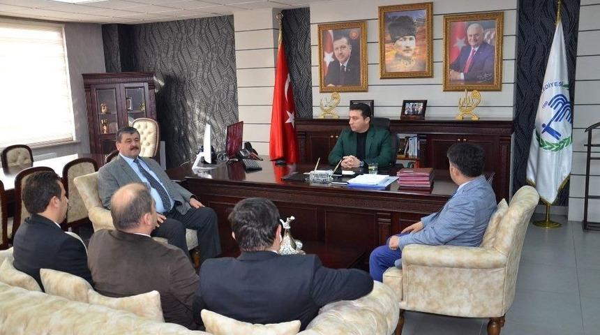 İş-kur İl M&uuml;d&uuml;r&uuml; Tozan Ve Sgk İl M&uuml;d&uuml;r&uuml; Bedir&rsquo;den Başkan Bakıcı&rsquo;ya Ziyaret