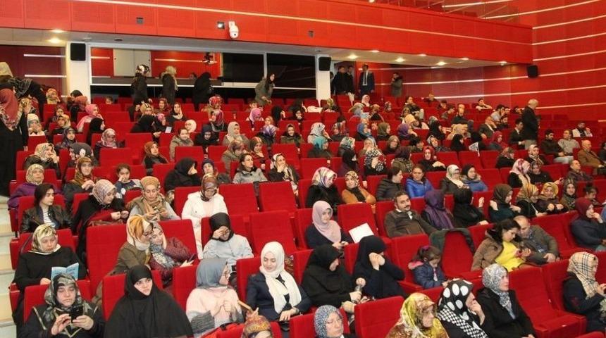 Gebze K&uuml;lt&uuml;r Merkezi&rsquo;nde Engin Noyan İle Kur&rsquo;an Sohbeti