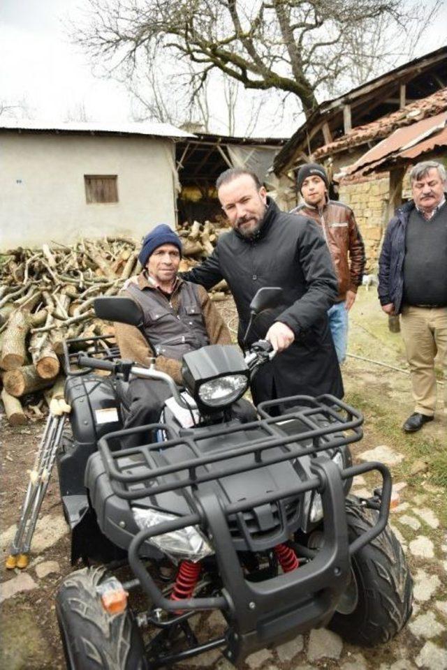 Başkan Doğan, 60 Yaşındaki Engelli Vatandaşa Atv Aracı Hediye Etti