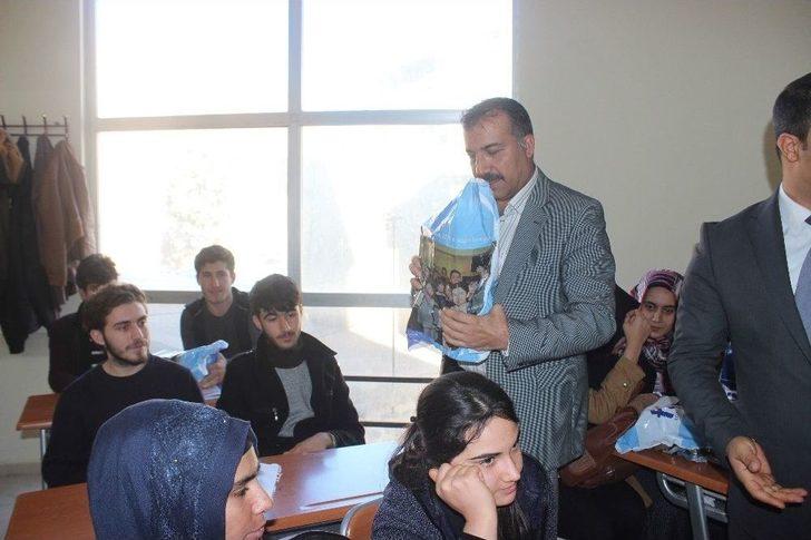 Siverek’te Öğrencilere Kitap Desteği G3