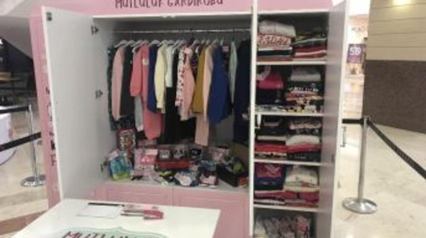 Korunmaya Muhta&ccedil; &Ccedil;ocuklara Bir Dolap Dolusu Mutluluk