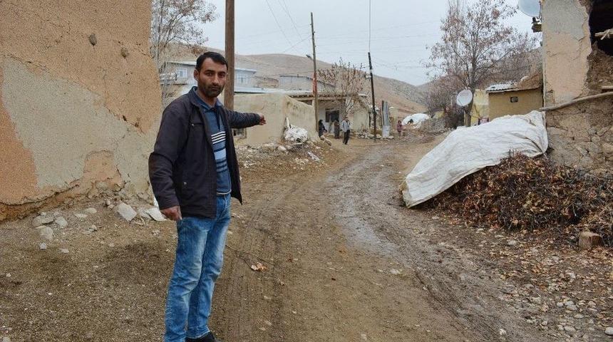 Şeref Mezrası Sakinleri Hizmet Bekliyor