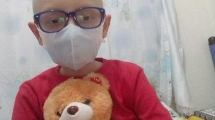 Soma, Minik Batuhan İ&ccedil;in Dua Ediyor