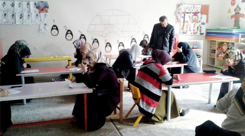 Bu Kez &Ccedil;ocuklar Değil, Velileri Sınava Girdi