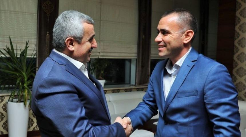 Gen&ccedil; Kocaelililer&rsquo;den Başkan Baran&rsquo;a Ziyaret