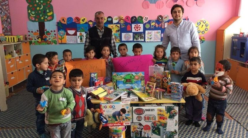 Geleceğin Öğretmenlerinden Gelecek Nesle Destek