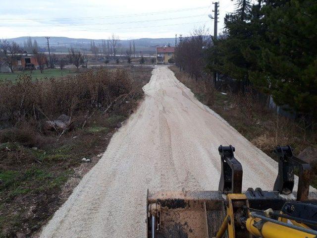 İnönü‘de Yol Çalışmaları Devam Ediyor