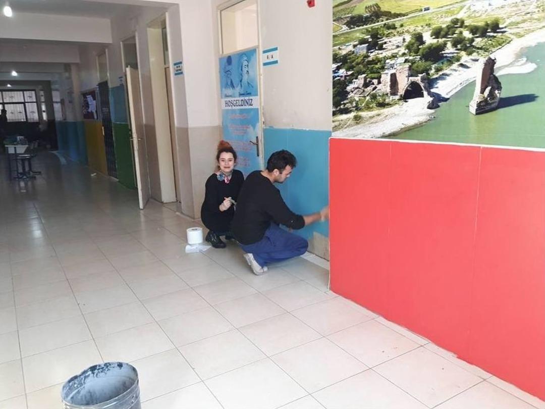 Kozluk 20 Temmuz Okulu Yeni G&ouml;r&uuml;nt&uuml;s&uuml;ne Kavuştu