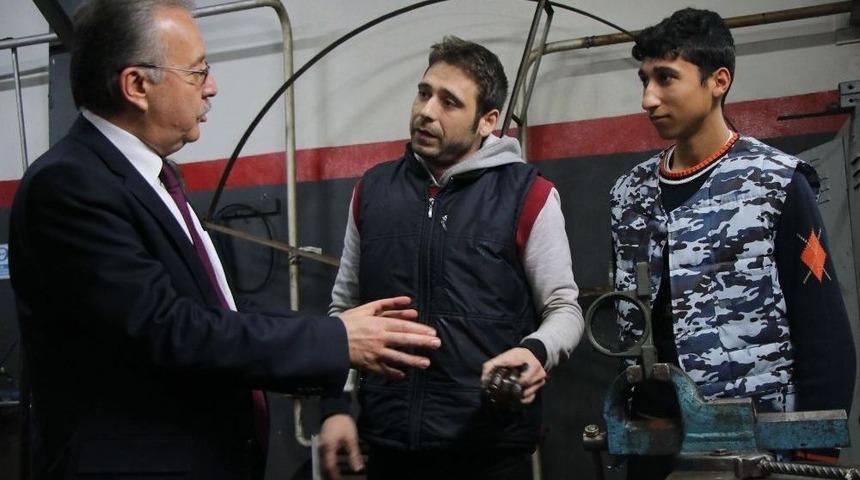 Edirne&rsquo;de A&ccedil;ık Lisede Okuyanlara İş Kapısı