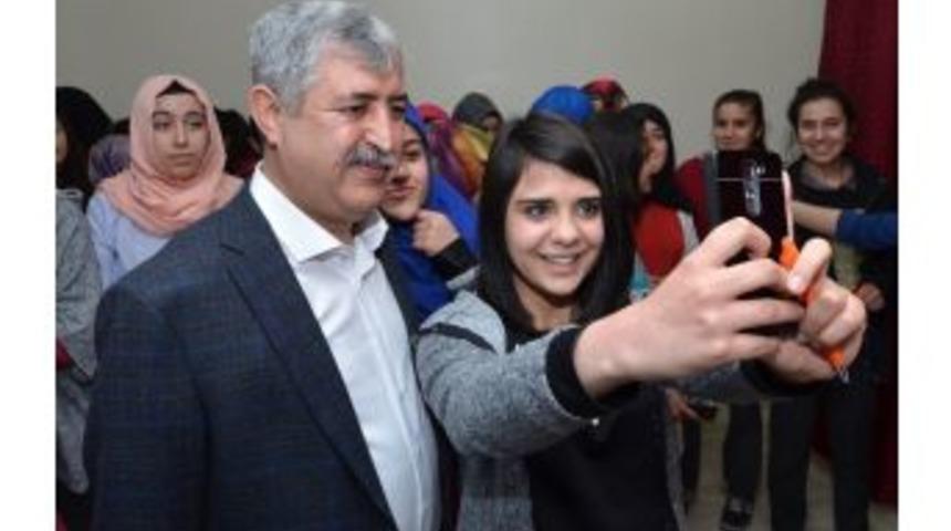 Başkan Polat, 10 Ocak &Ccedil;alışan Gazeteciler G&uuml;n&uuml;n&uuml; Kutladı