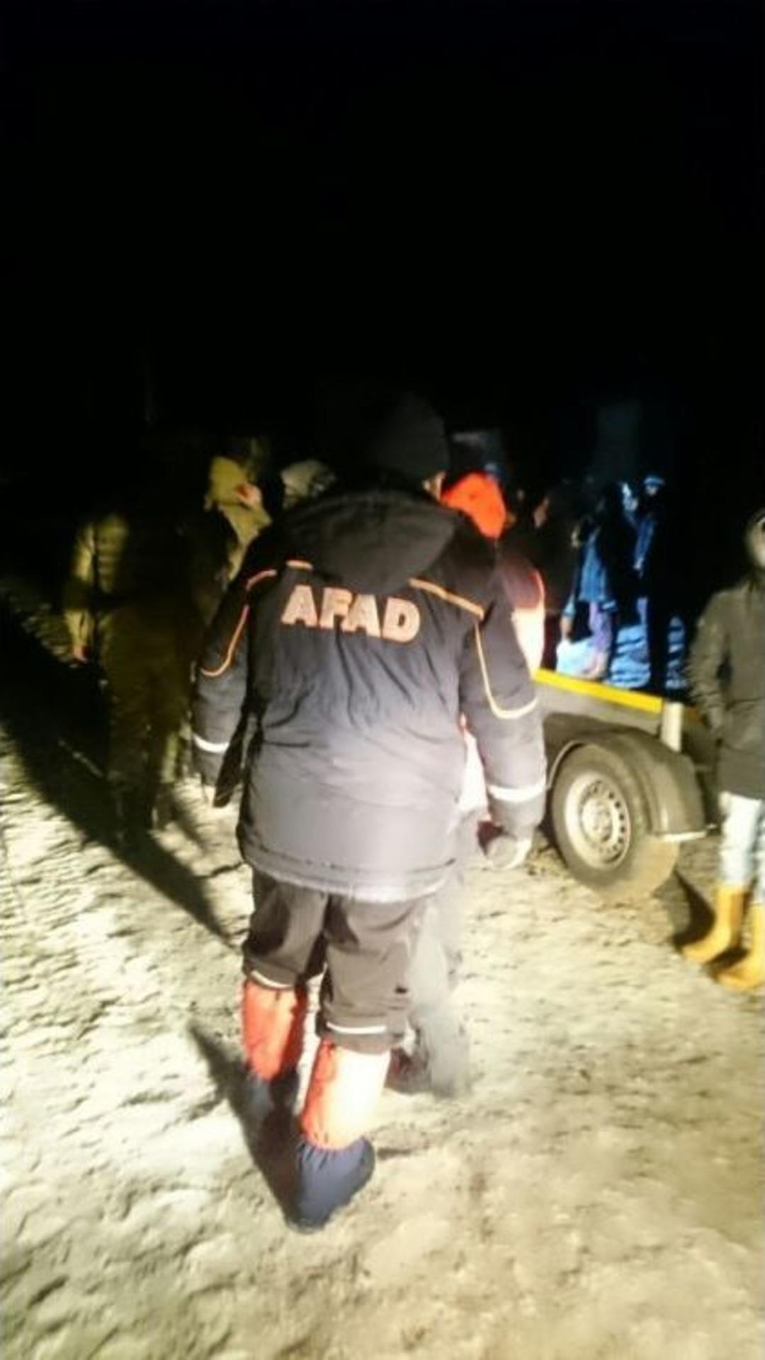 Merada Mahsur Kalan &Ccedil;obanları Afad Kurtardı