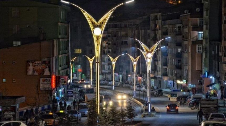 Hakkari&rsquo;de İki Cadde Daha Renklendirildi
