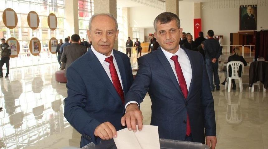 Pazarcı Esnafından Doğan&rsquo;a G&uuml;venoyu