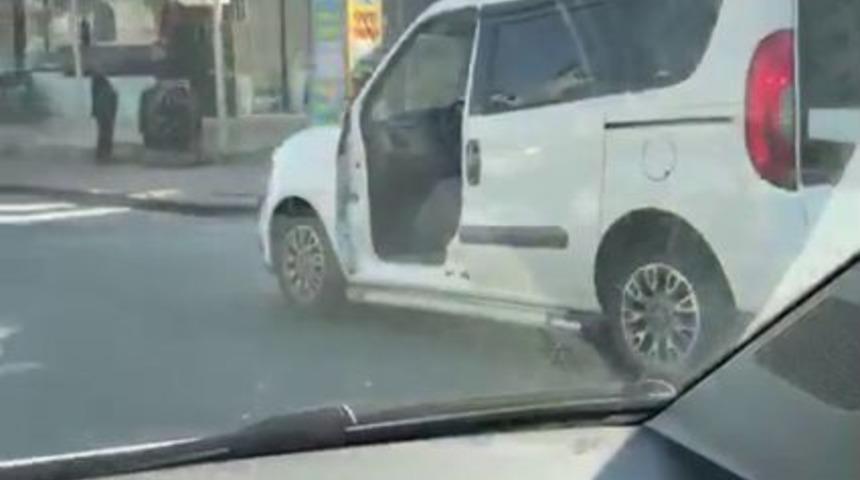 Kapısı Olmayan Araçla Trafiğe Çıktı