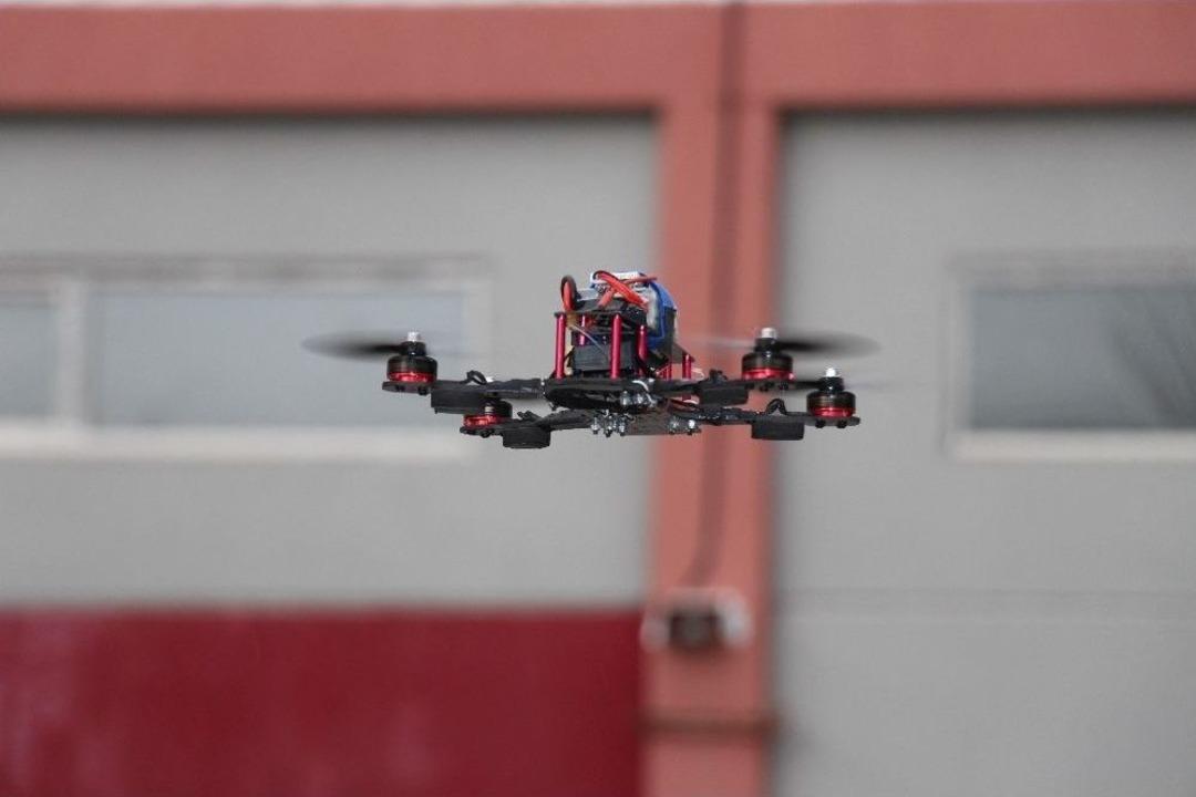 &Ouml;ğrenciler, 85 Kilometre Hıza Ulaşan Hız Dronu Yaptı