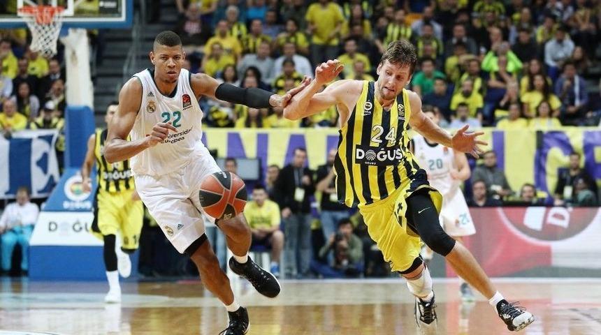 Fenerbah&ccedil;e Doğuş, İspanya Deplasmanında
