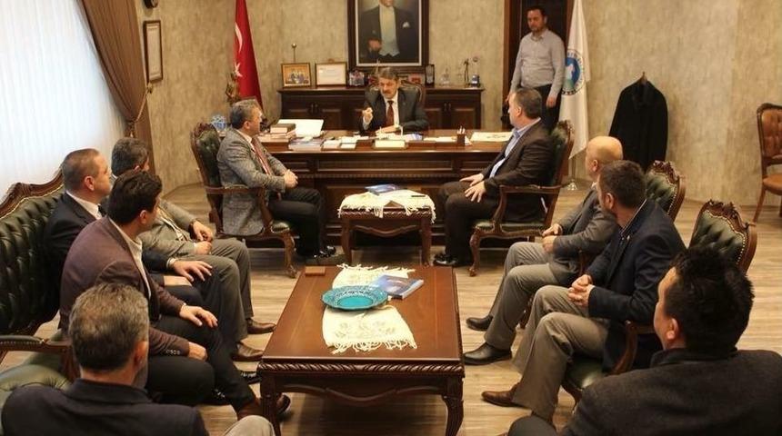 Başkan Akın, Ak Parti Y&ouml;netimini Ağırladı