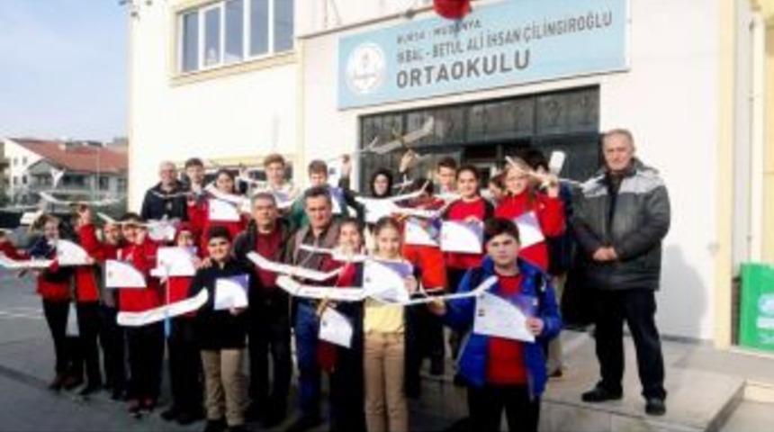 &Ouml;ğrenciler Kendi U&ccedil;aklarını Yaptı