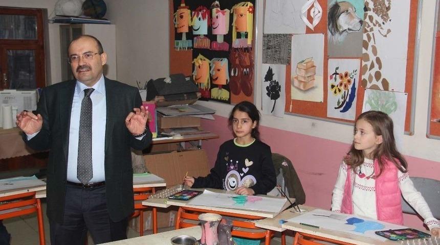 Vali Ustaoğlu&rsquo;ndan &Ouml;ğrencilere Ziyaret