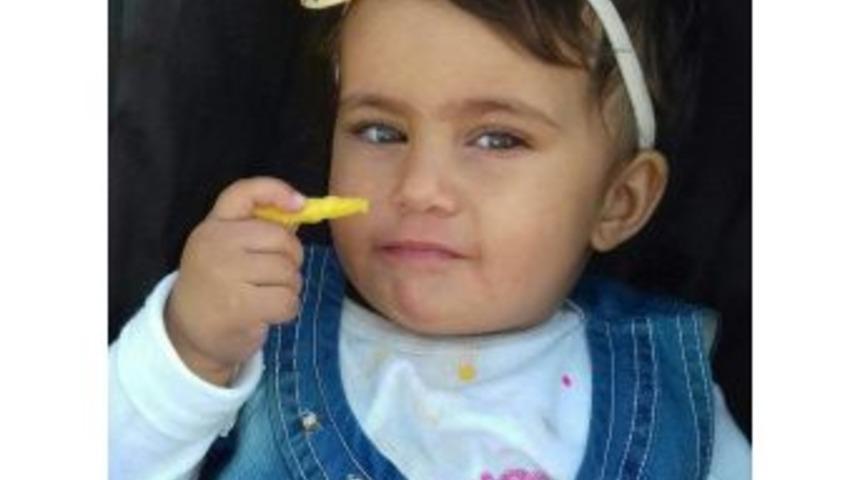 Fedakar Anne Yangında &Ccedil;ocuklarından Birini Kurtarabildi