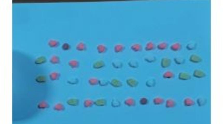 Uyuşturucu Hap Satıcıları Yakalandı